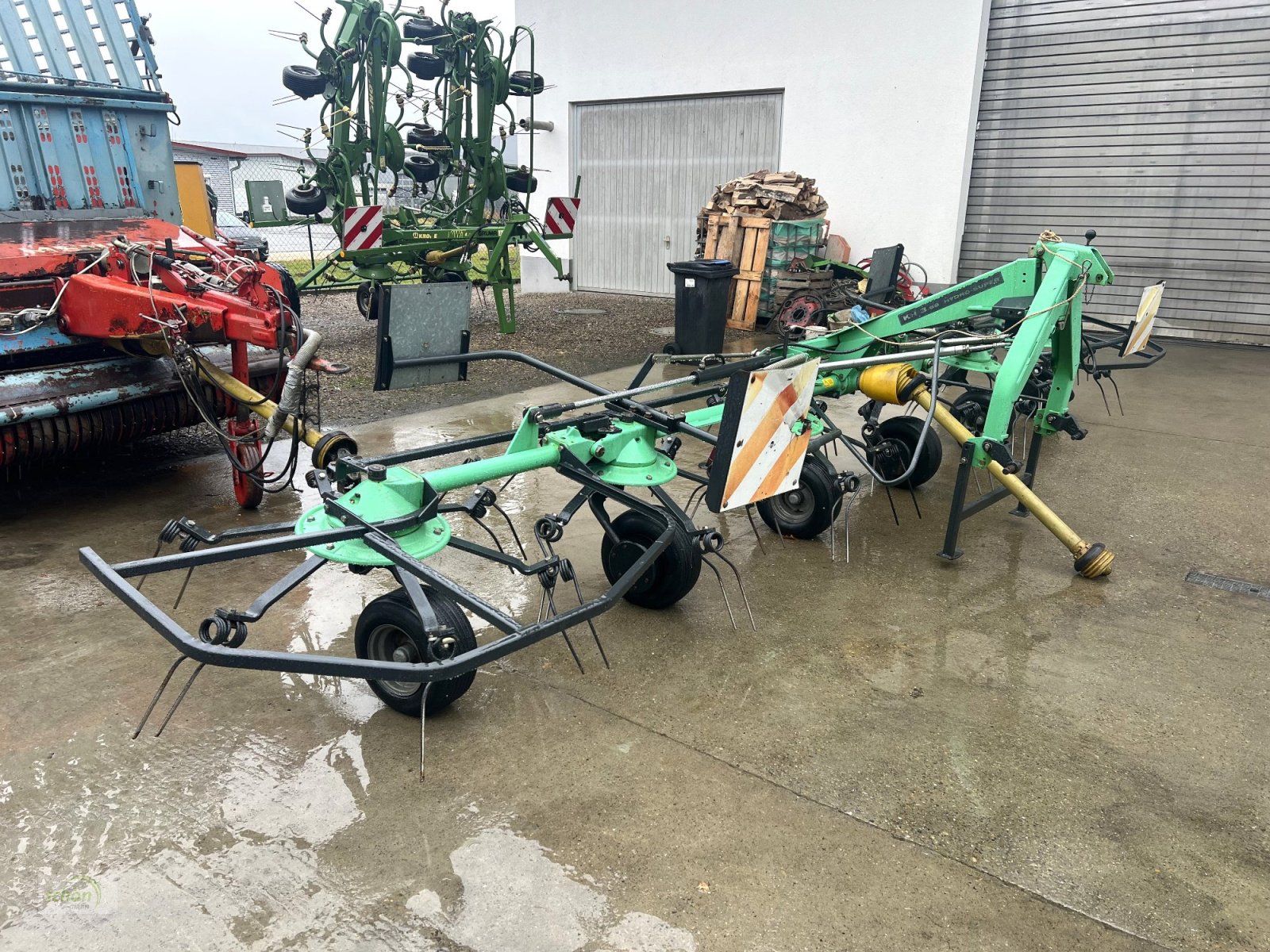 Kreiselheuer tipa Deutz-Fahr KH 3.68 - ein 6-er Kreiselheuer in einem sehr guten Zustand, Gebrauchtmaschine u Burgrieden (Slika 15)