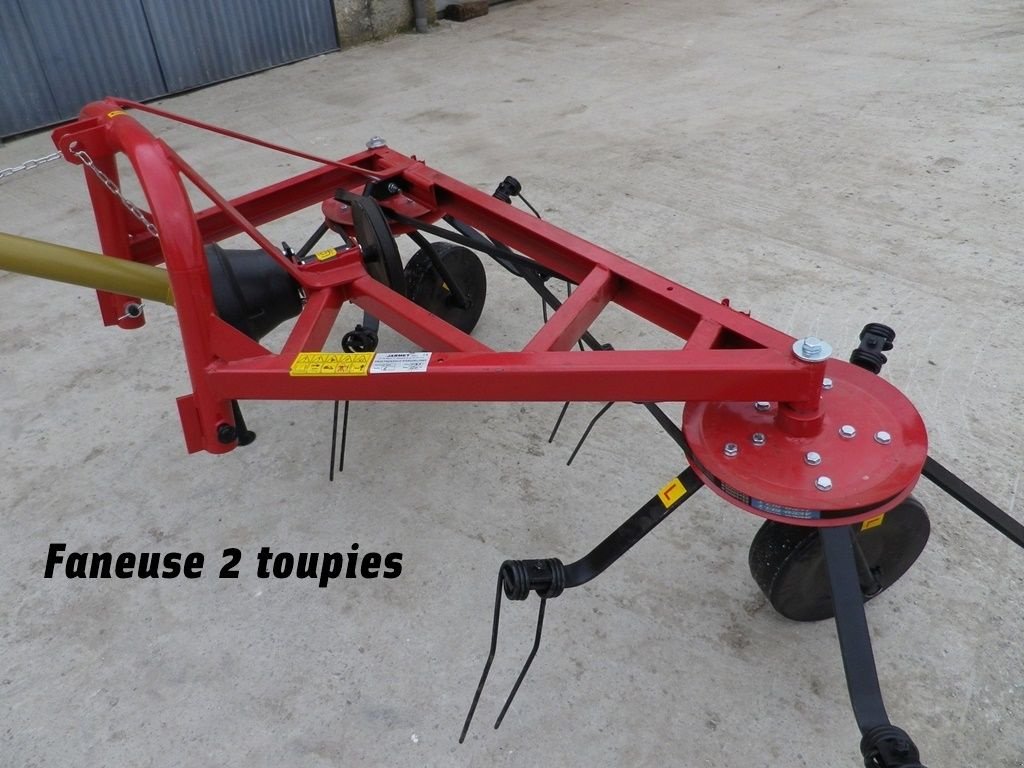 Kreiselheuer типа Eurotrac FANEUSE 2 TOUPIES, Gebrauchtmaschine в RETHEL (Фотография 4)