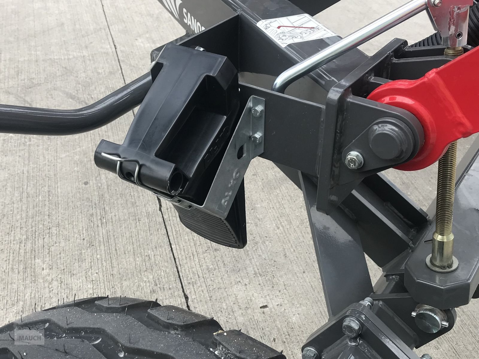 Kreiselheuer des Typs Fella Sanos 11008 Trans, Neumaschine in Burgkirchen (Bild 15)