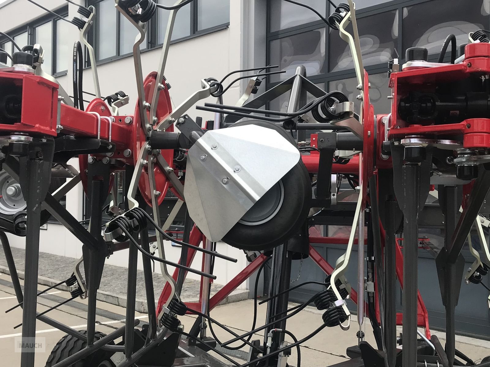 Kreiselheuer des Typs Fella Sanos 11008 Trans, Neumaschine in Burgkirchen (Bild 13)