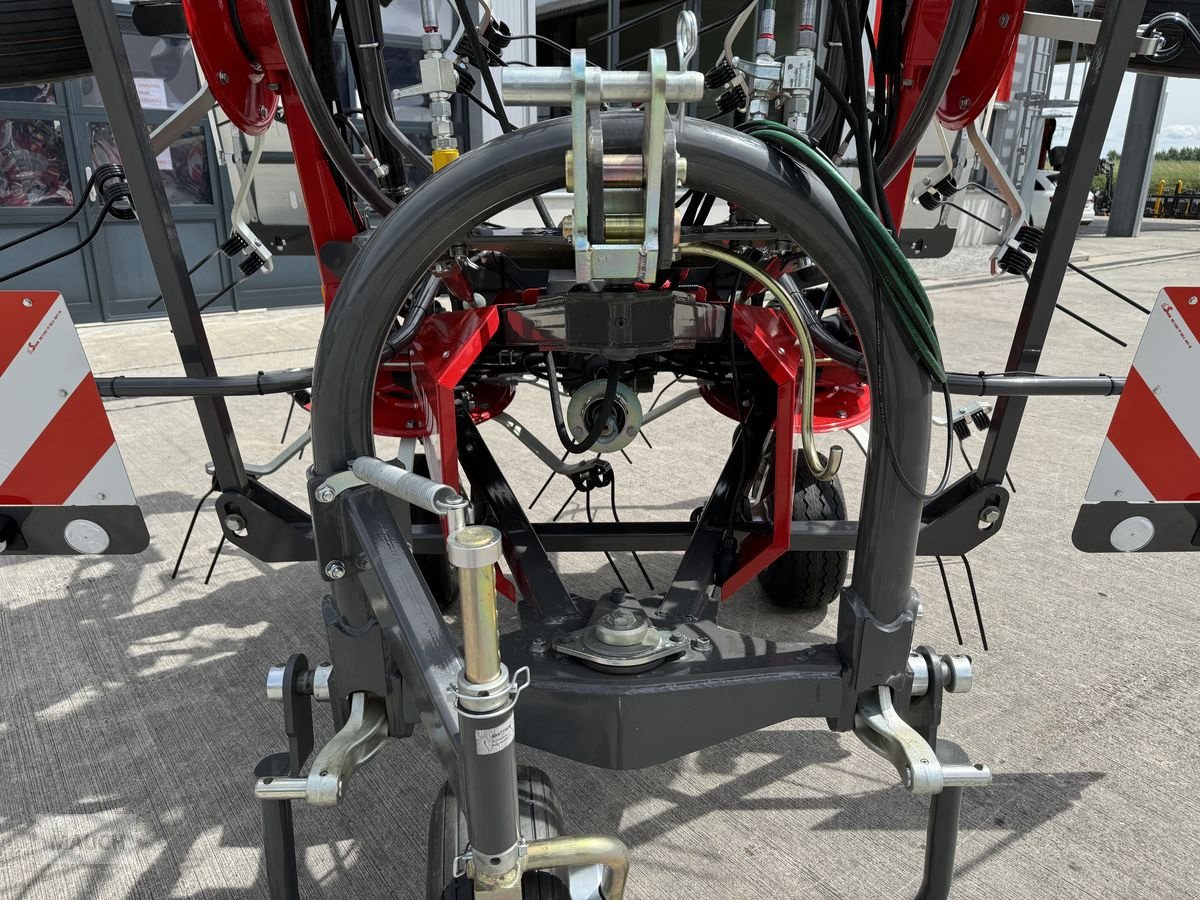 Kreiselheuer des Typs Fella Sanos 11010 DN, Neumaschine in Burgkirchen (Bild 10)