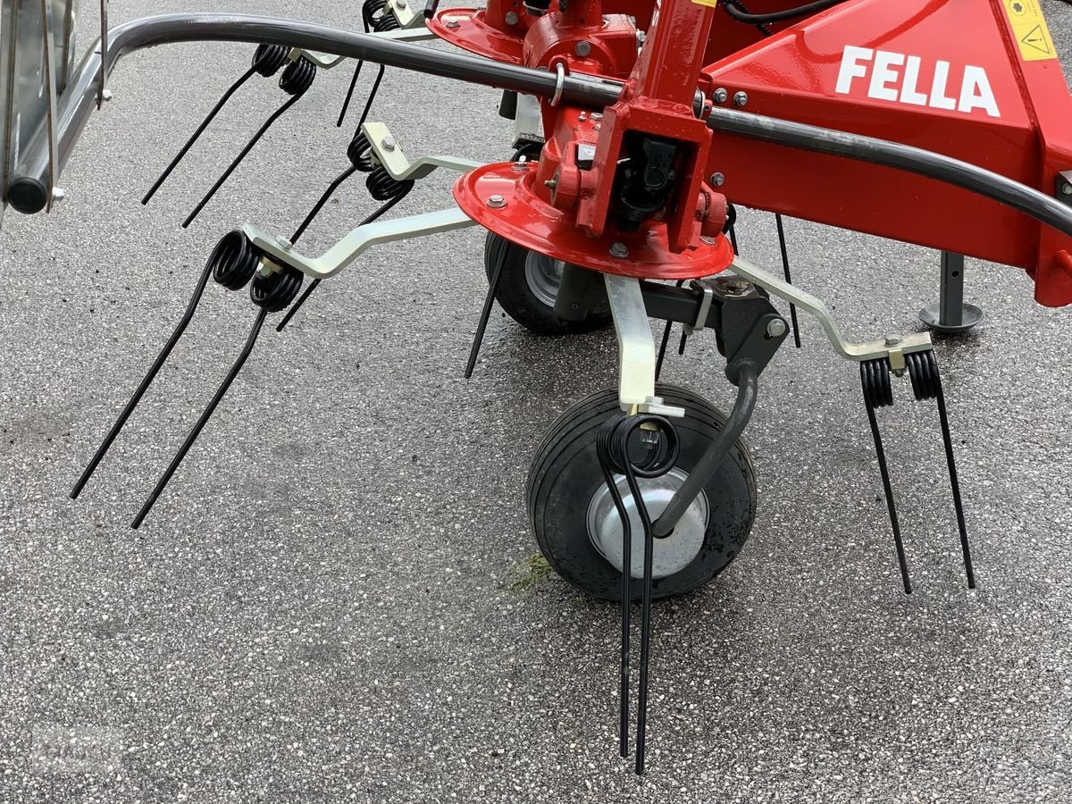 Kreiselheuer des Typs Fella Sanos 401 DS, Neumaschine in Burgkirchen (Bild 7)