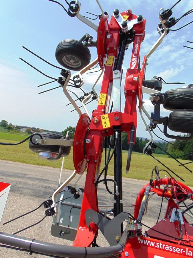 Kreiselheuer des Typs Fella Sanos 8608 DN, Neumaschine in Neukirchen am Walde  (Bild 10)