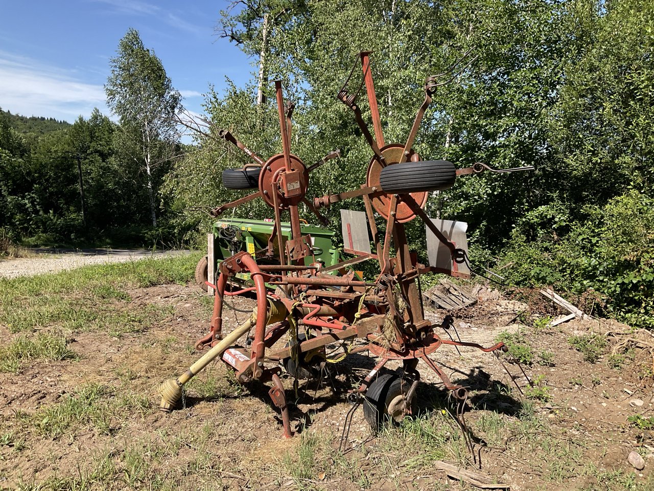 Kreiselheuer типа Fella TH 540 hydro, Gebrauchtmaschine в MORLHON LE HAUT (Фотография 1)