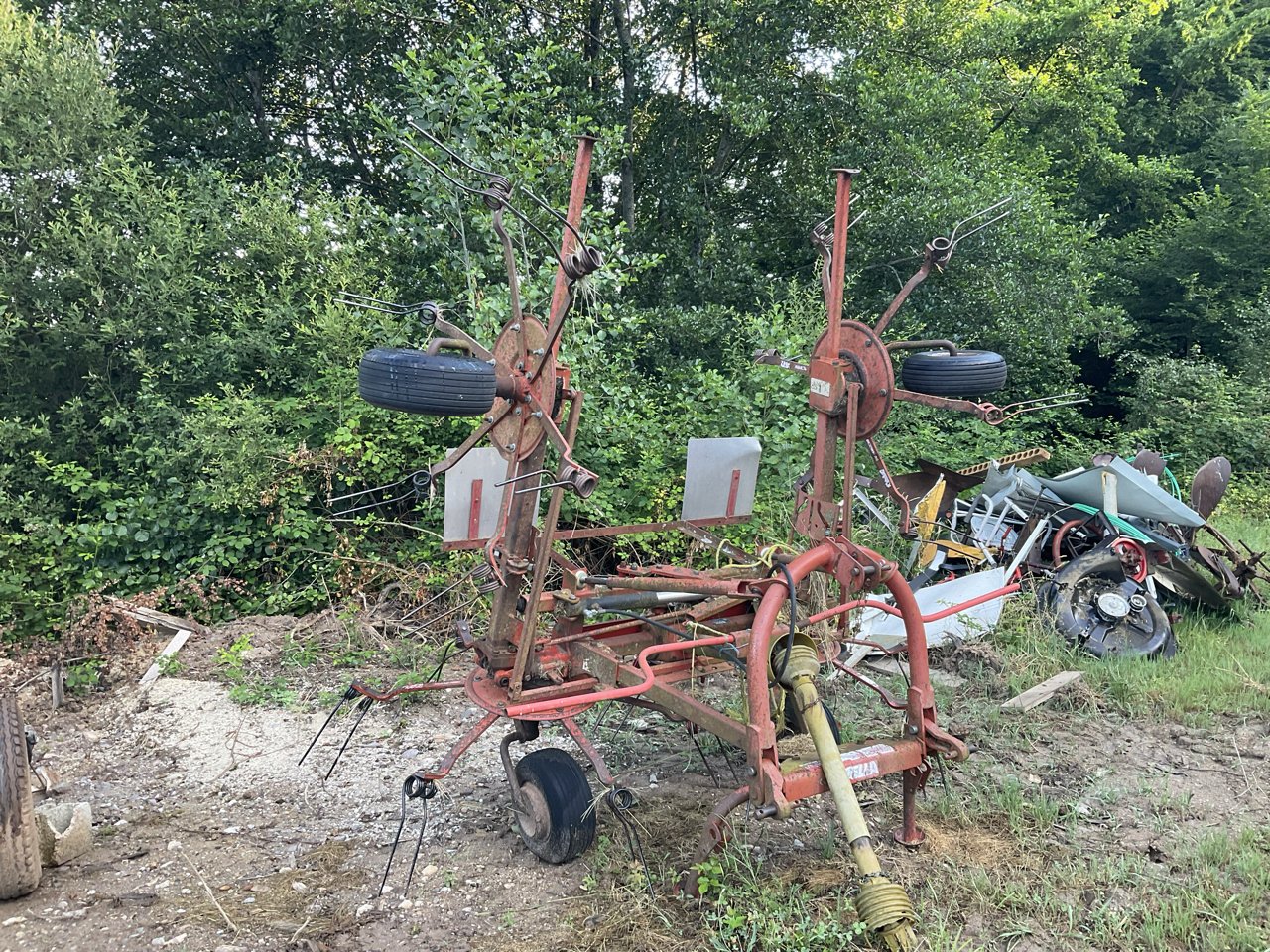 Kreiselheuer типа Fella TH 540 hydro, Gebrauchtmaschine в MORLHON LE HAUT (Фотография 2)