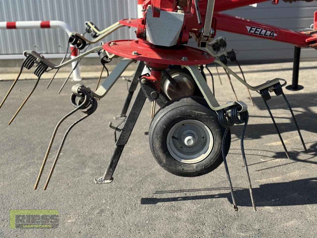 Kreiselheuer от тип Fella TH 6606 DN, Gebrauchtmaschine в Homberg/Ohm - Maulbach (Снимка 4)