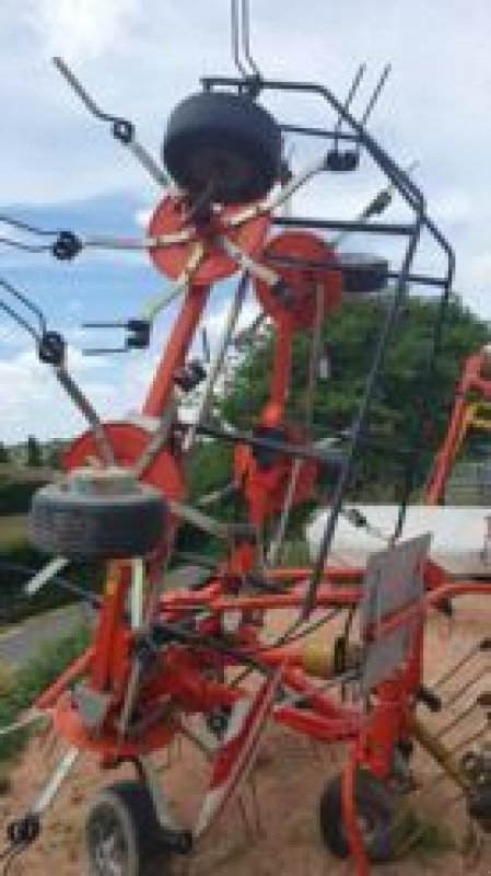 Kreiselheuer des Typs Fella TH 680 Hydro, Gebrauchtmaschine in CIVENS (Bild 3)