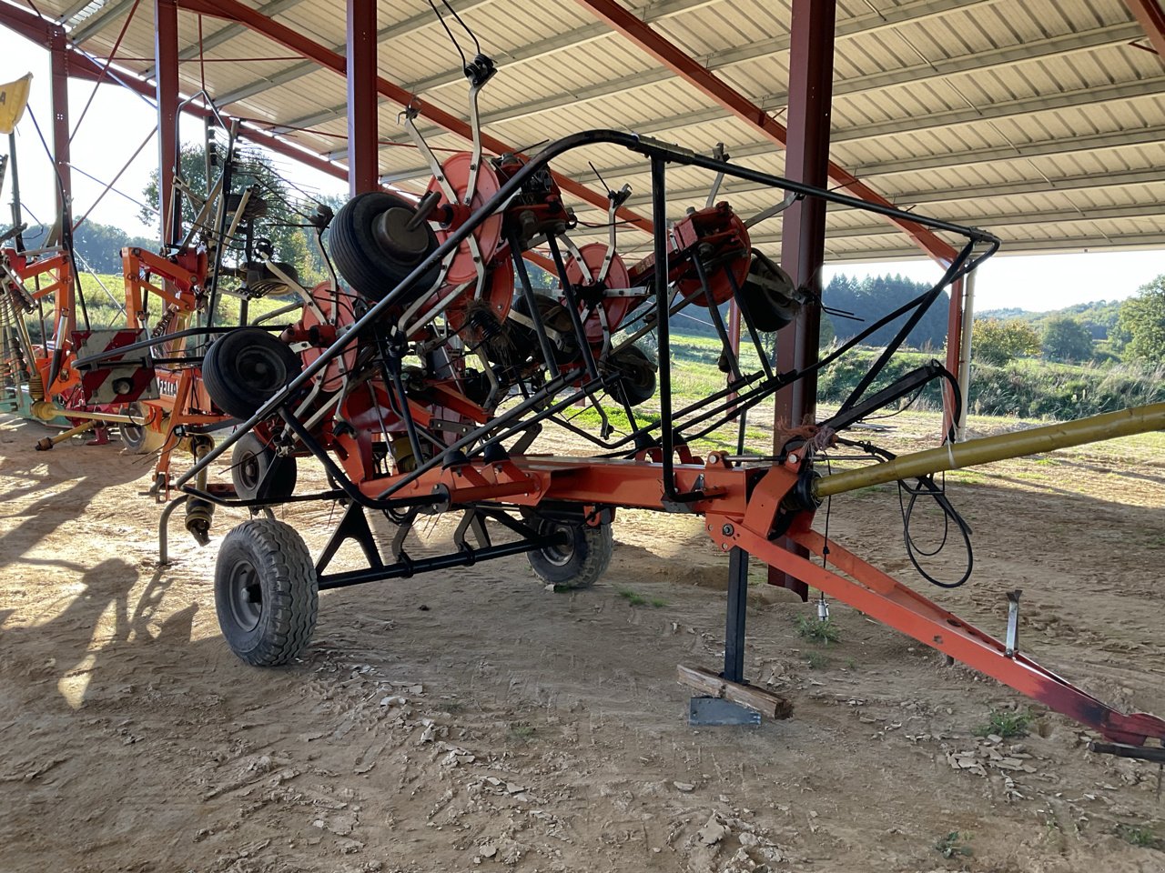 Kreiselheuer типа Fella TH 900 T, Gebrauchtmaschine в MORLHON LE HAUT (Фотография 2)