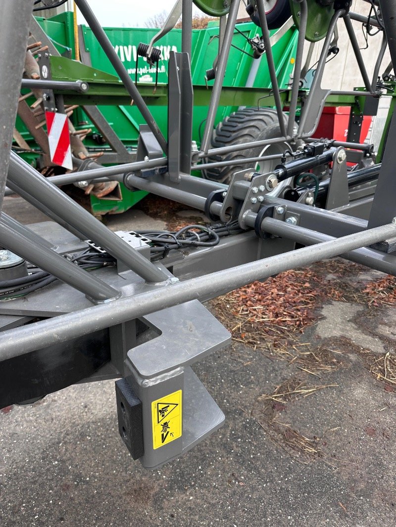 Kreiselheuer типа Fendt LOTUS 1020T, Gebrauchtmaschine в Liebenwalde (Фотография 14)