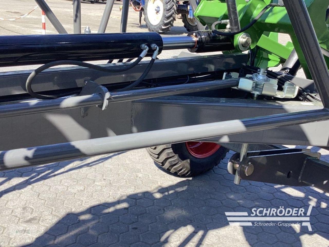 Kreiselheuer Türe ait Fendt LOTUS 1250 T, Neumaschine içinde Norden (resim 8)