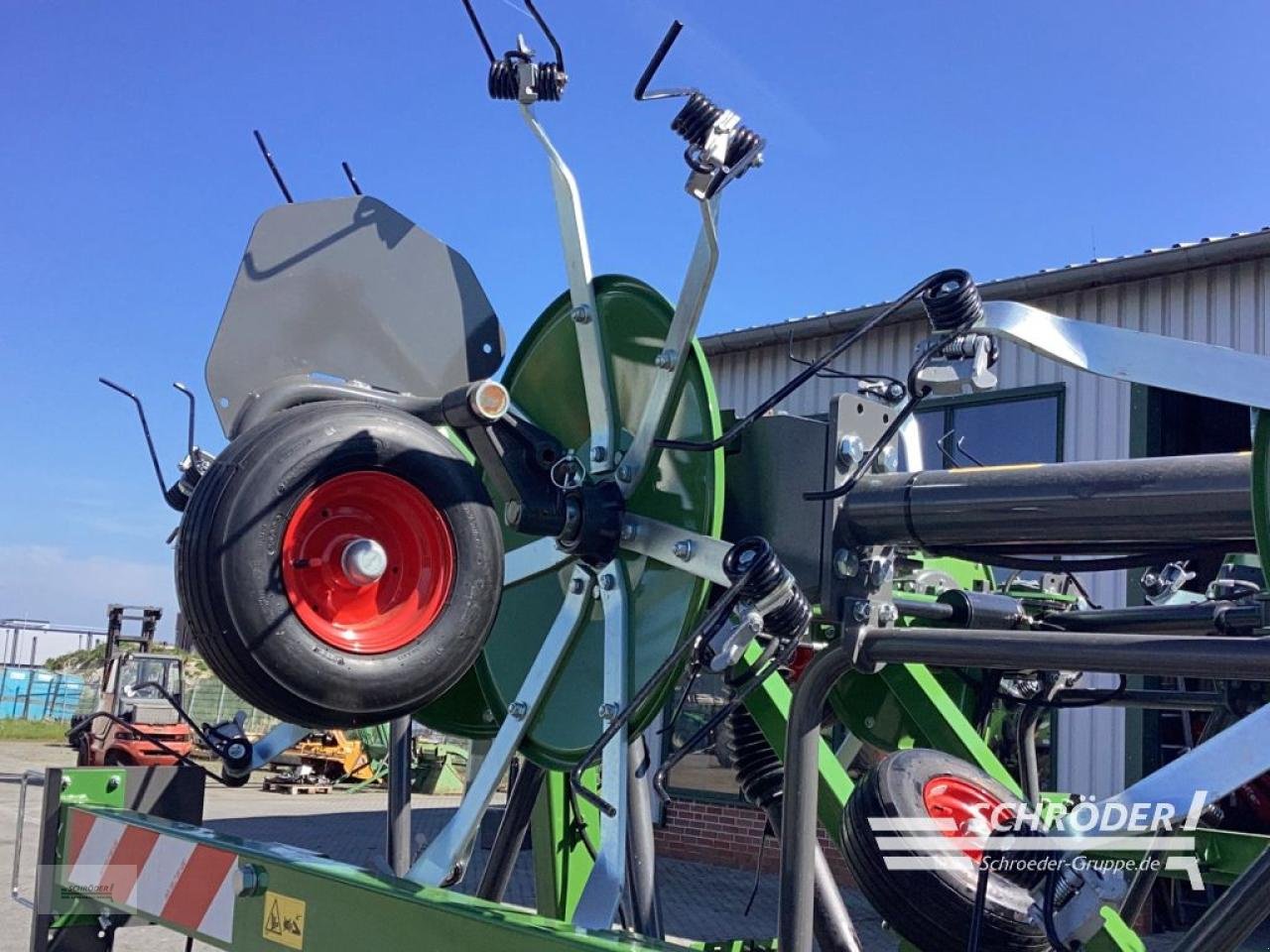 Kreiselheuer Türe ait Fendt LOTUS 1250 T, Neumaschine içinde Norden (resim 15)