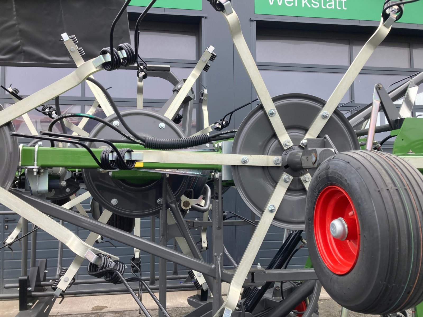 Kreiselheuer des Typs Fendt Twister 11008 T, Gebrauchtmaschine in Wülfershausen an der Saale (Bild 10)