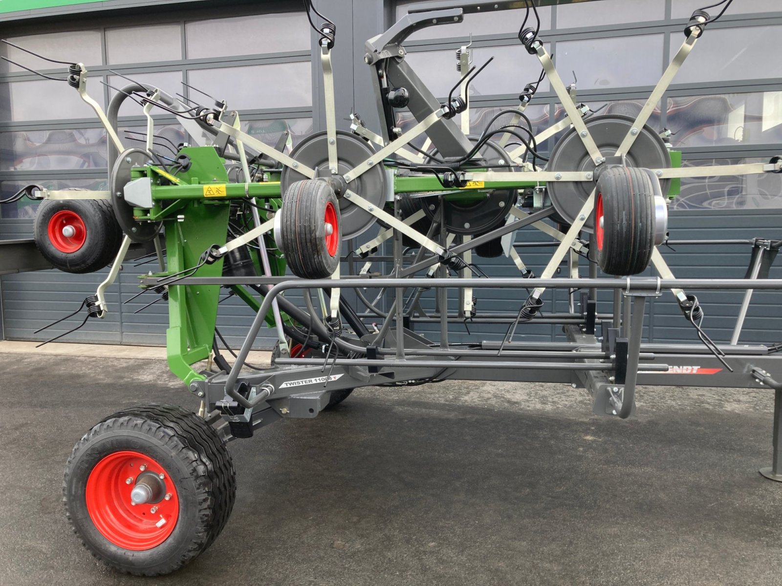 Kreiselheuer des Typs Fendt Twister 11008 T, Gebrauchtmaschine in Wülfershausen an der Saale (Bild 16)