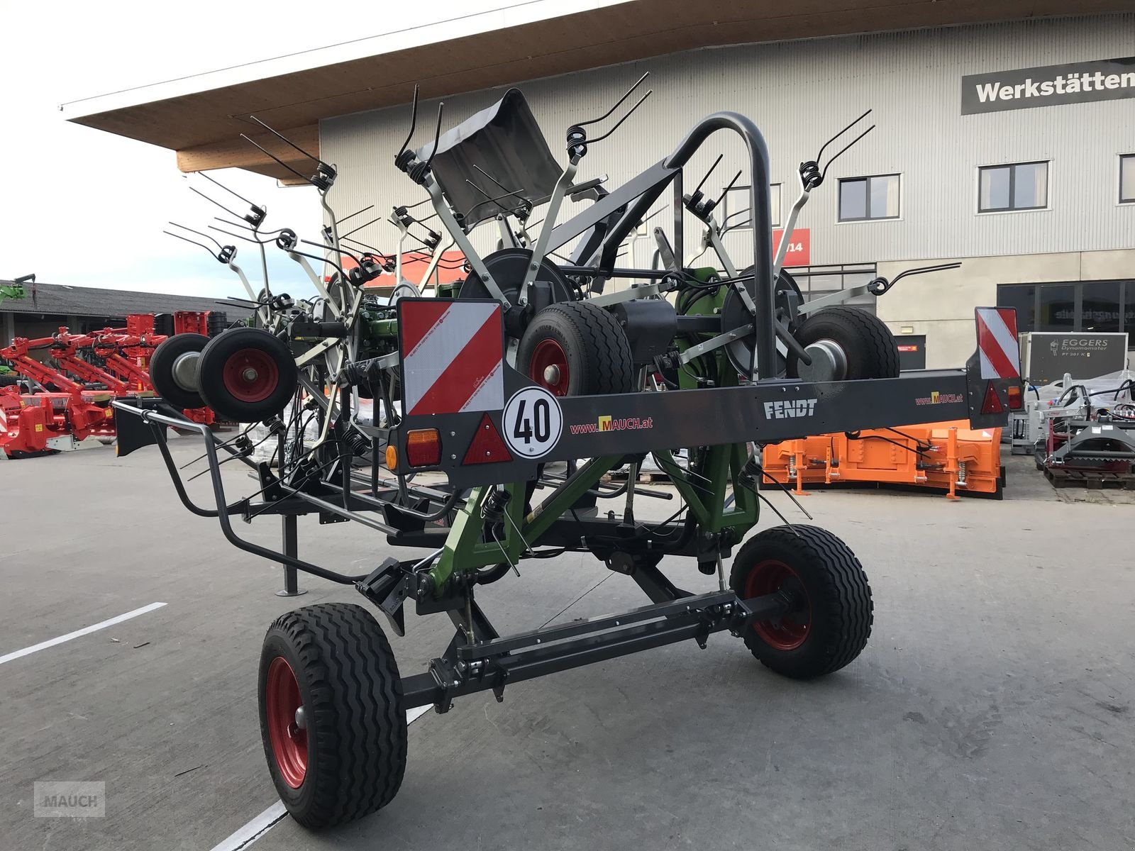 Kreiselheuer des Typs Fendt Twister 13010 T, Neumaschine in Burgkirchen (Bild 7)