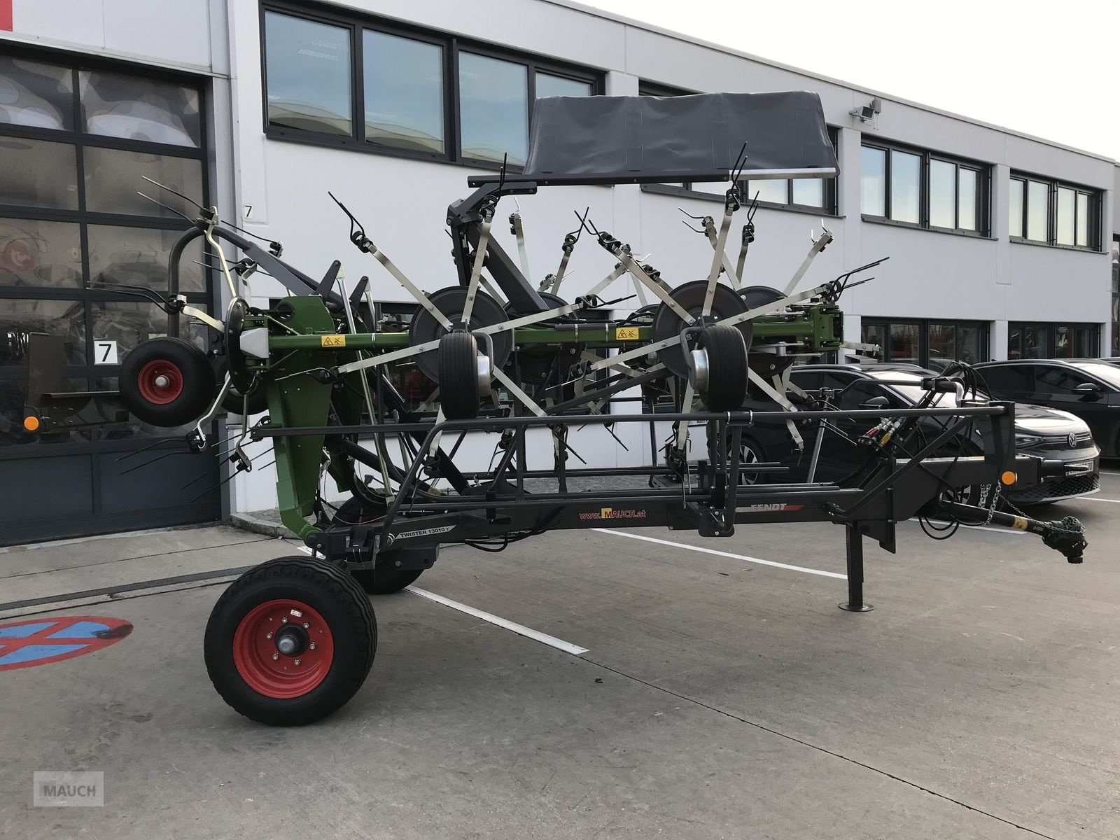 Kreiselheuer des Typs Fendt Twister 13010 T, Neumaschine in Burgkirchen (Bild 10)