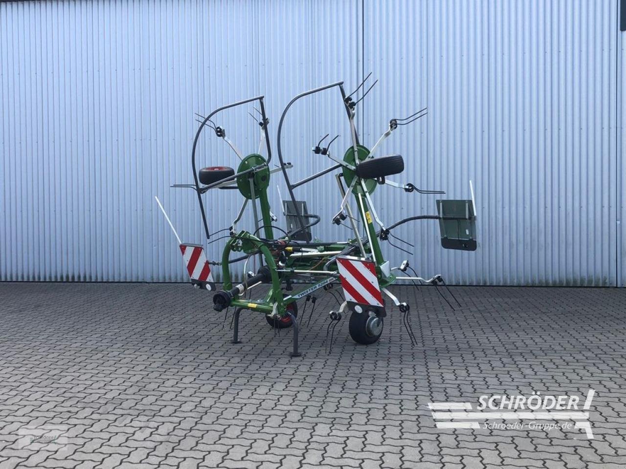 Kreiselheuer des Typs Fendt TWISTER 5204 DN, Gebrauchtmaschine in Ahlerstedt (Bild 1)