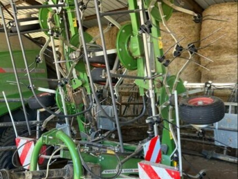 Kreiselheuer du type Fendt TWISTER 8608 DN, Gebrauchtmaschine en Hauteroche (Photo 1)