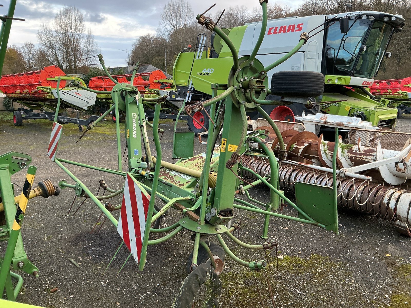 Kreiselheuer Türe ait Krone FANEUSE KRONE KW 5.50, Gebrauchtmaschine içinde ST CLEMENT DE LA PLACE (resim 4)