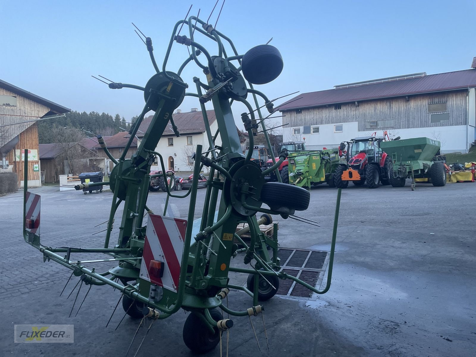 Kreiselheuer typu Krone KW 6.72, Gebrauchtmaschine w Pattigham (Zdjęcie 2)