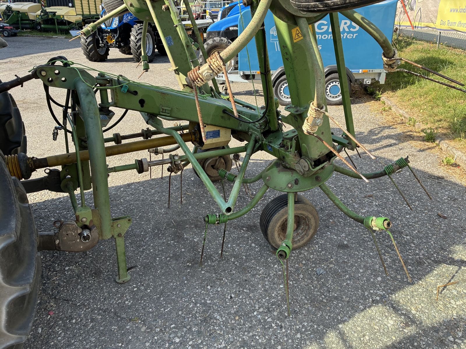 Kreiselheuer of the type Krone KW 7.70-6x7, Gebrauchtmaschine in Villach (Picture 6)