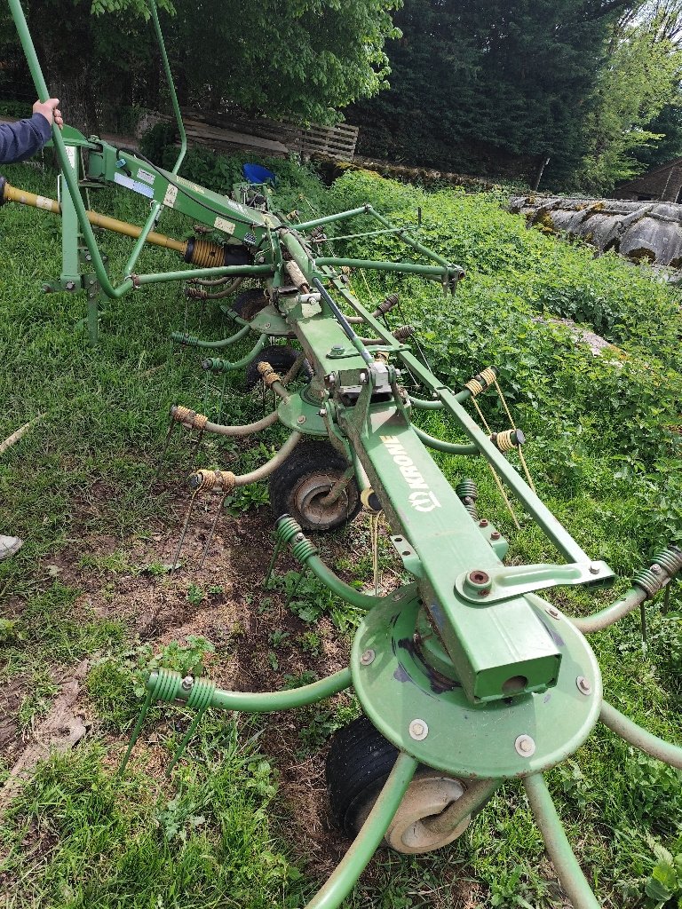 Kreiselheuer des Typs Krone KW 7.82, Gebrauchtmaschine in Calmont (Bild 5)