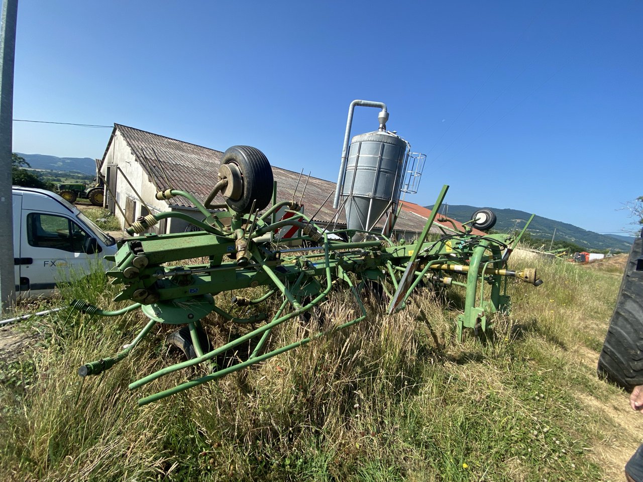 Kreiselheuer des Typs Krone KW 8.80/8, Gebrauchtmaschine in VERNOUX EN VIVARAIS (Bild 1)
