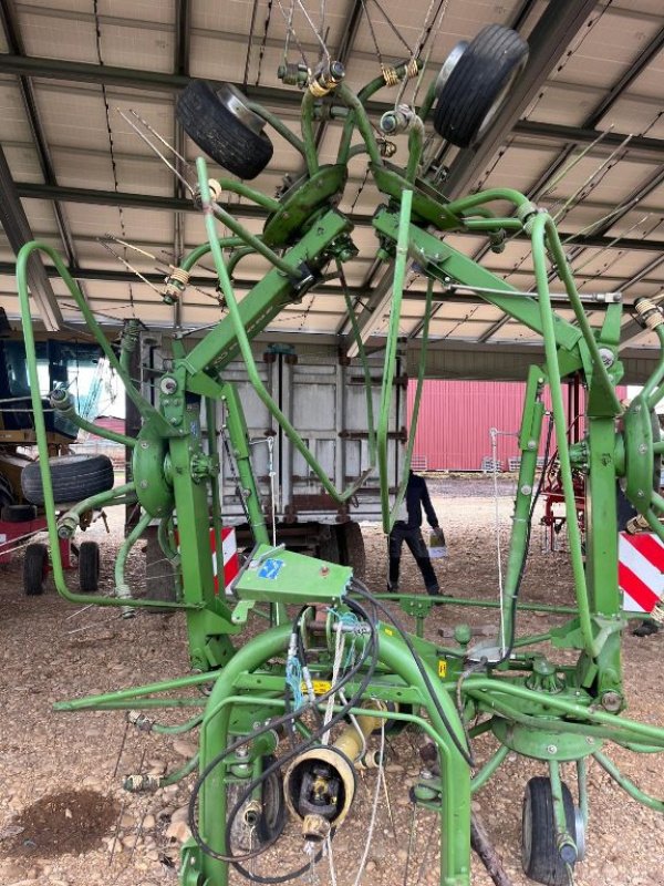 Kreiselheuer of the type Krone KW7.70/6X7, Gebrauchtmaschine in ST MARTIN EN HAUT (Picture 1)