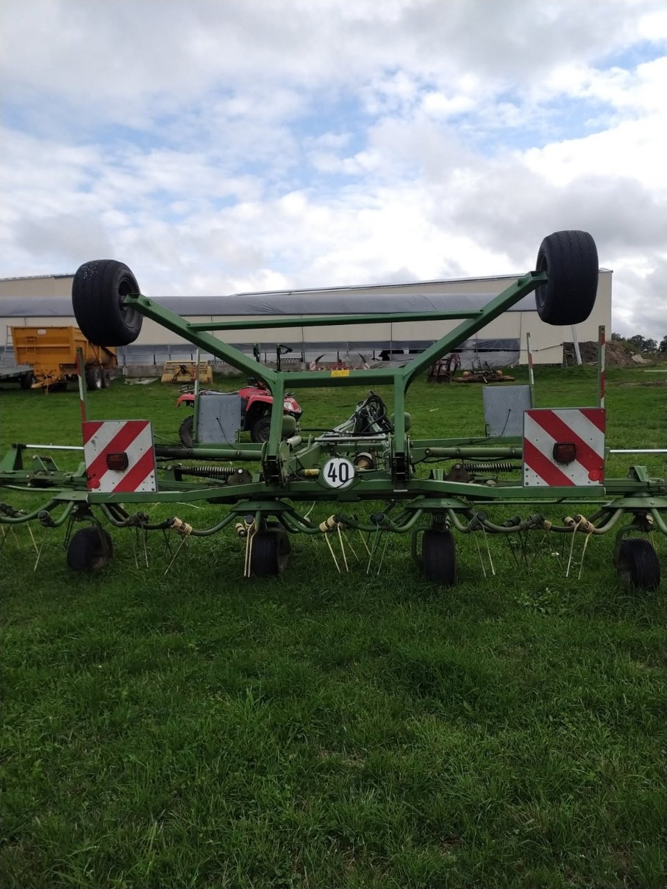 Kreiselheuer типа Krone KWT 10.50 / 8X7, Gebrauchtmaschine в SOUSCEYRAC (Фотография 5)