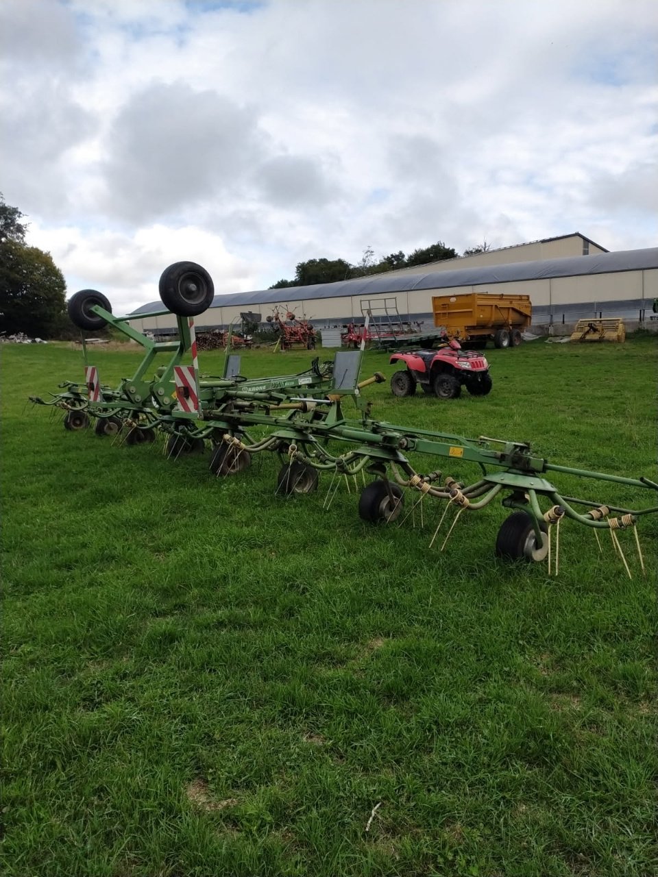 Kreiselheuer типа Krone KWT 10.50 / 8X7, Gebrauchtmaschine в SOUSCEYRAC (Фотография 4)