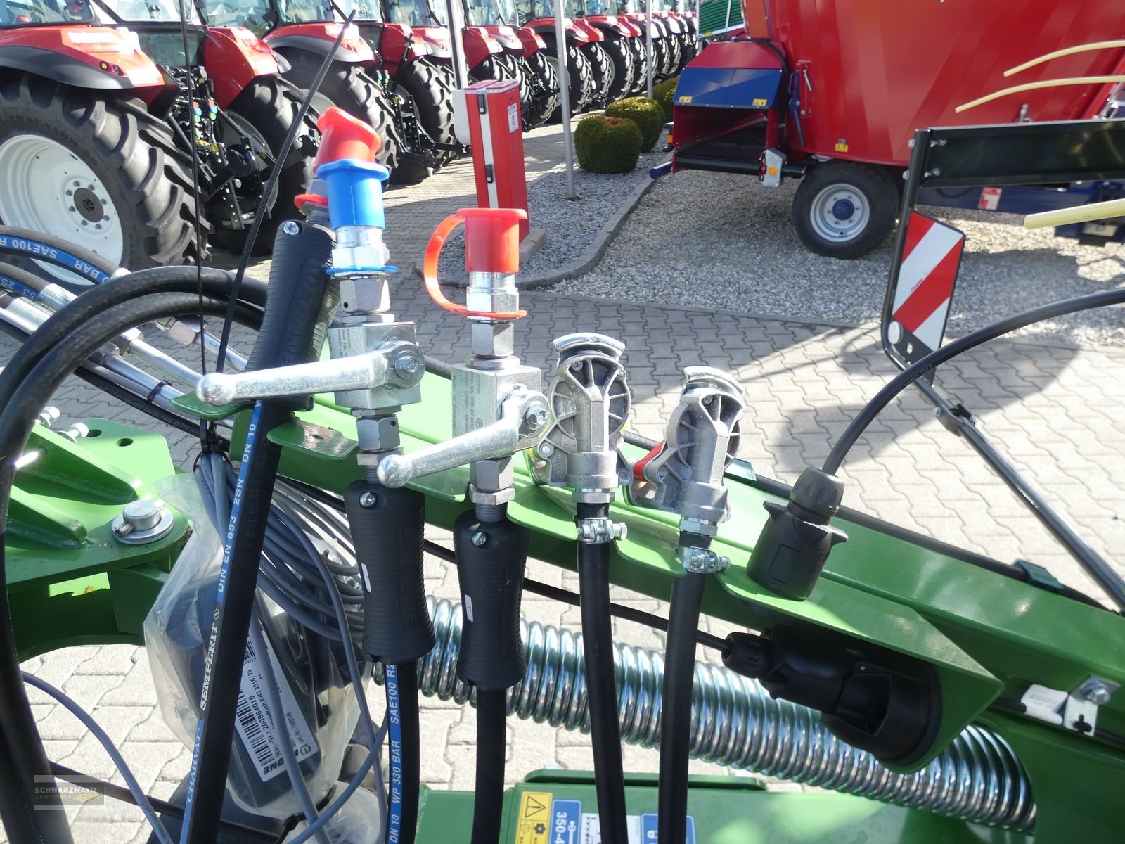 Kreiselheuer des Typs Krone KWT 1600, Neumaschine in Gampern (Bild 12)