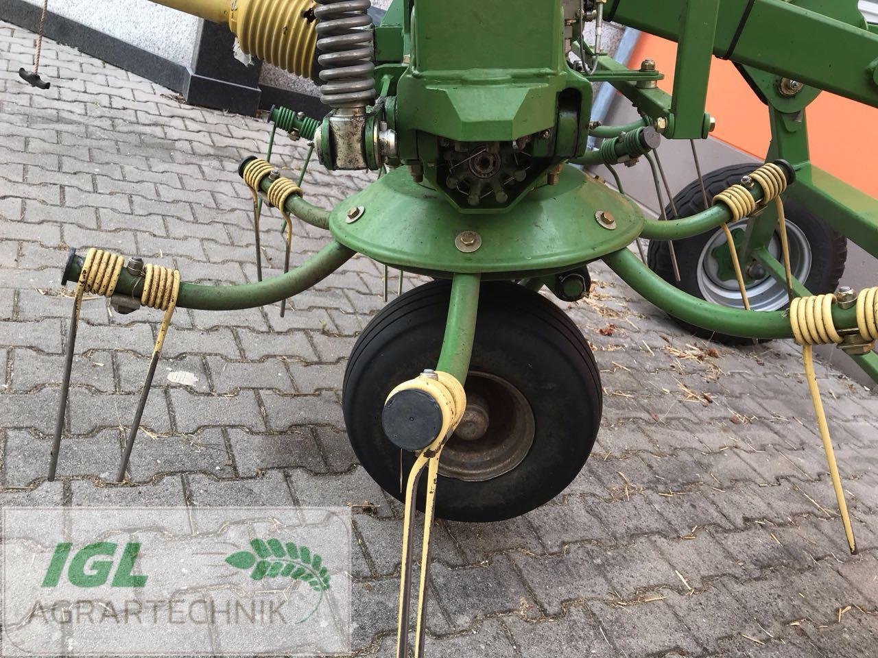 Kreiselheuer of the type Krone KWT 8.82/8, Gebrauchtmaschine in Nabburg (Picture 4)