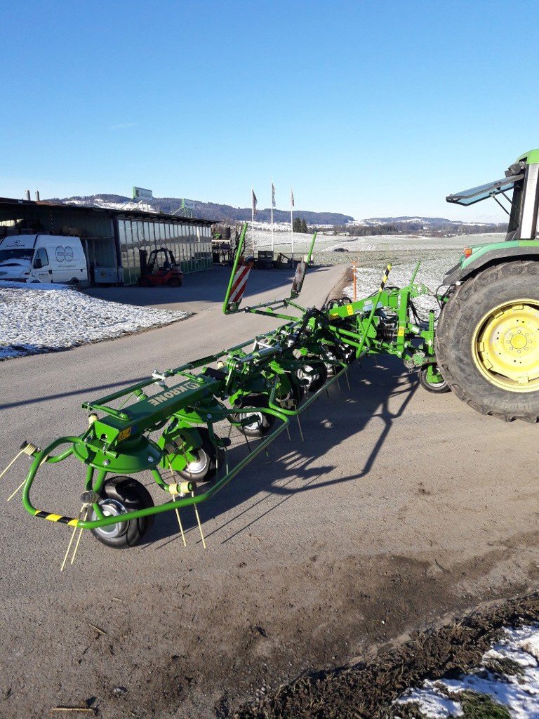 Kreiselheuer от тип Krone Sonstiges, Gebrauchtmaschine в Oetwil am See (Снимка 3)