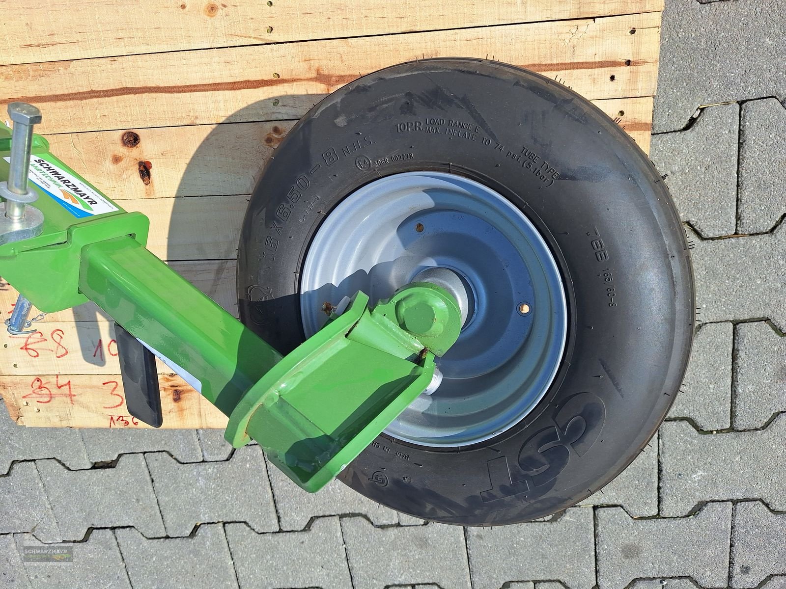 Kreiselheuer of the type Krone Tastrad Vendro, Neumaschine in Gampern (Picture 9)