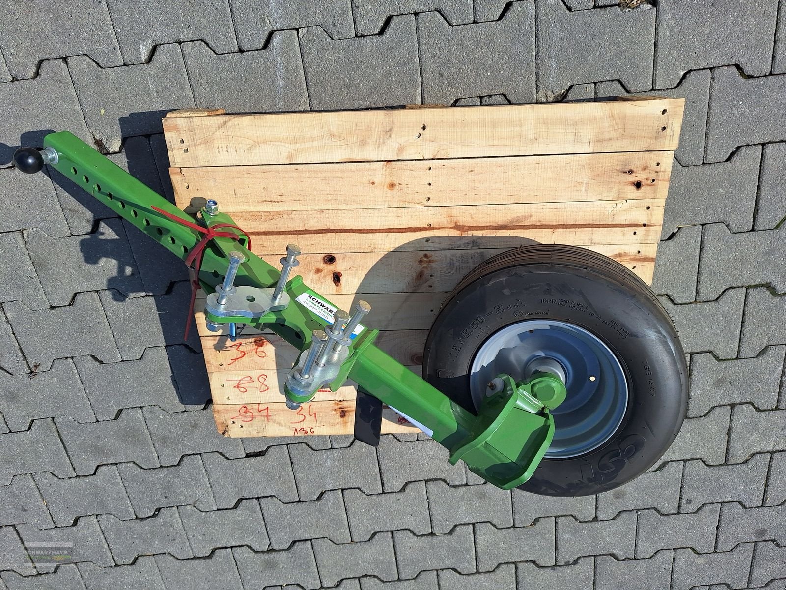 Kreiselheuer of the type Krone Tastrad Vendro, Neumaschine in Gampern (Picture 8)