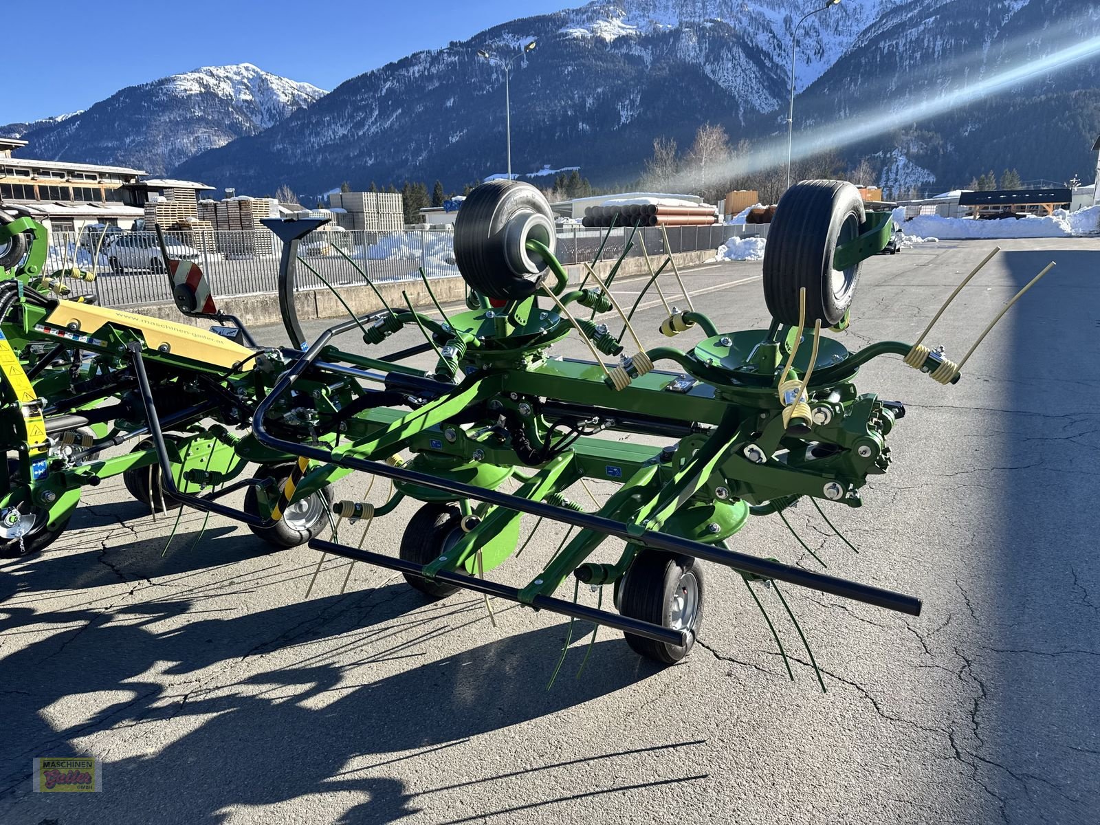 Kreiselheuer of the type Krone Vendro 1020 Kreiselzettwender, Neumaschine in Kötschach (Picture 16)