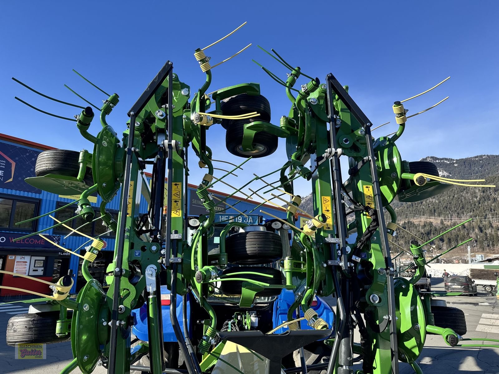 Kreiselheuer of the type Krone Vendro 1020 Kreiselzettwender, Neumaschine in Kötschach (Picture 8)