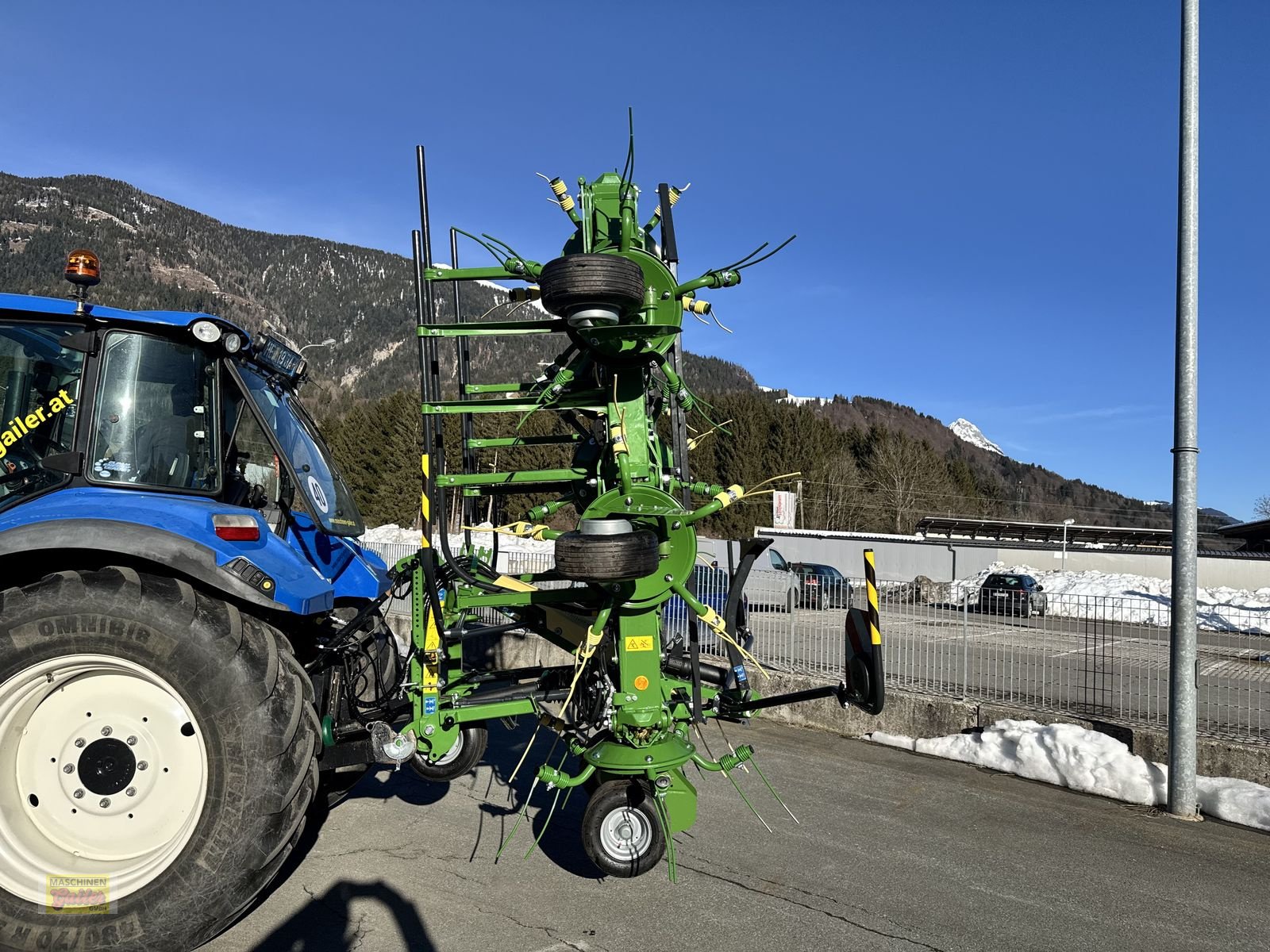 Kreiselheuer of the type Krone Vendro 1020 Kreiselzettwender, Neumaschine in Kötschach (Picture 9)