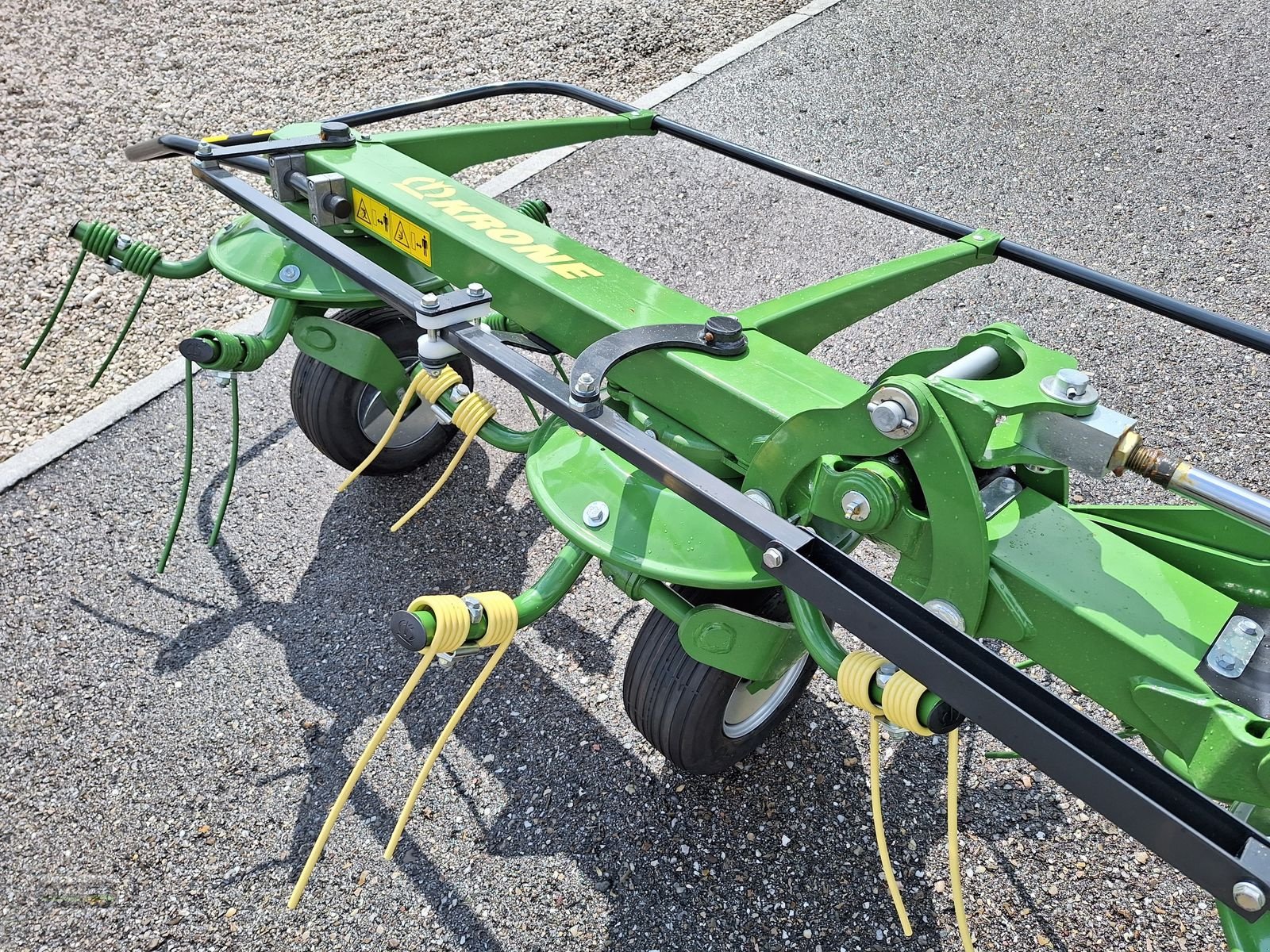 Kreiselheuer of the type Krone Vendro 1020, Neumaschine in Aurolzmünster (Picture 11)