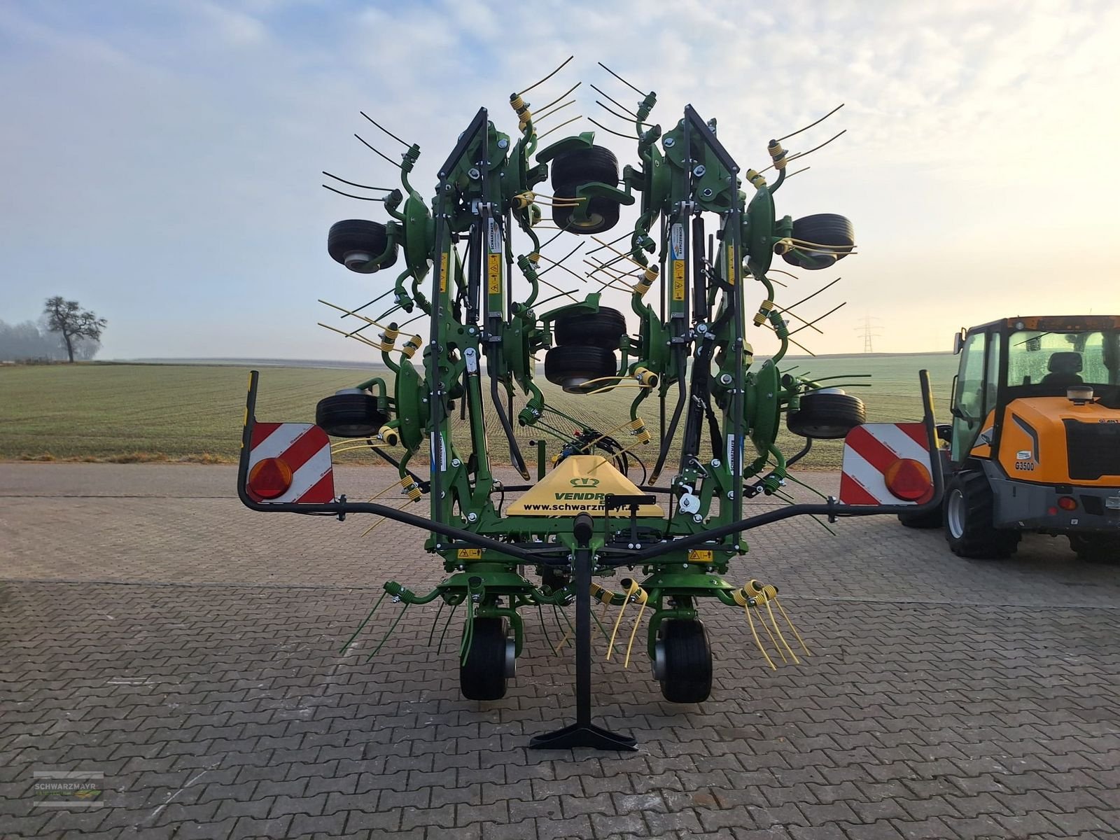 Kreiselheuer des Typs Krone Vendro 1020, Neumaschine in Aurolzmünster (Bild 2)