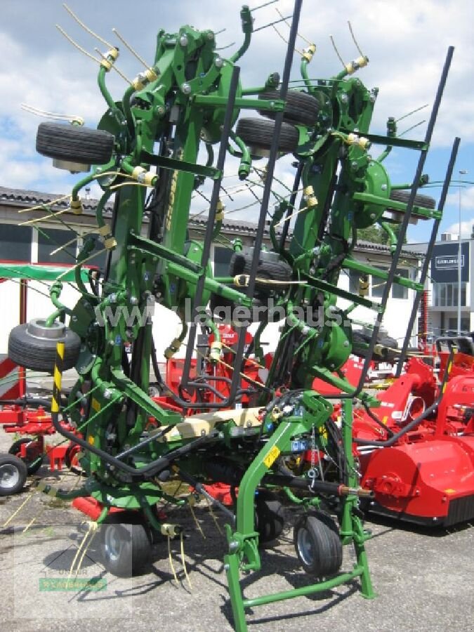 Kreiselheuer of the type Krone VENDRO 1120, Neumaschine in Ottensheim (Picture 1)