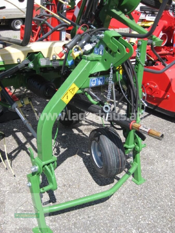 Kreiselheuer of the type Krone VENDRO 1120, Neumaschine in Ottensheim (Picture 11)