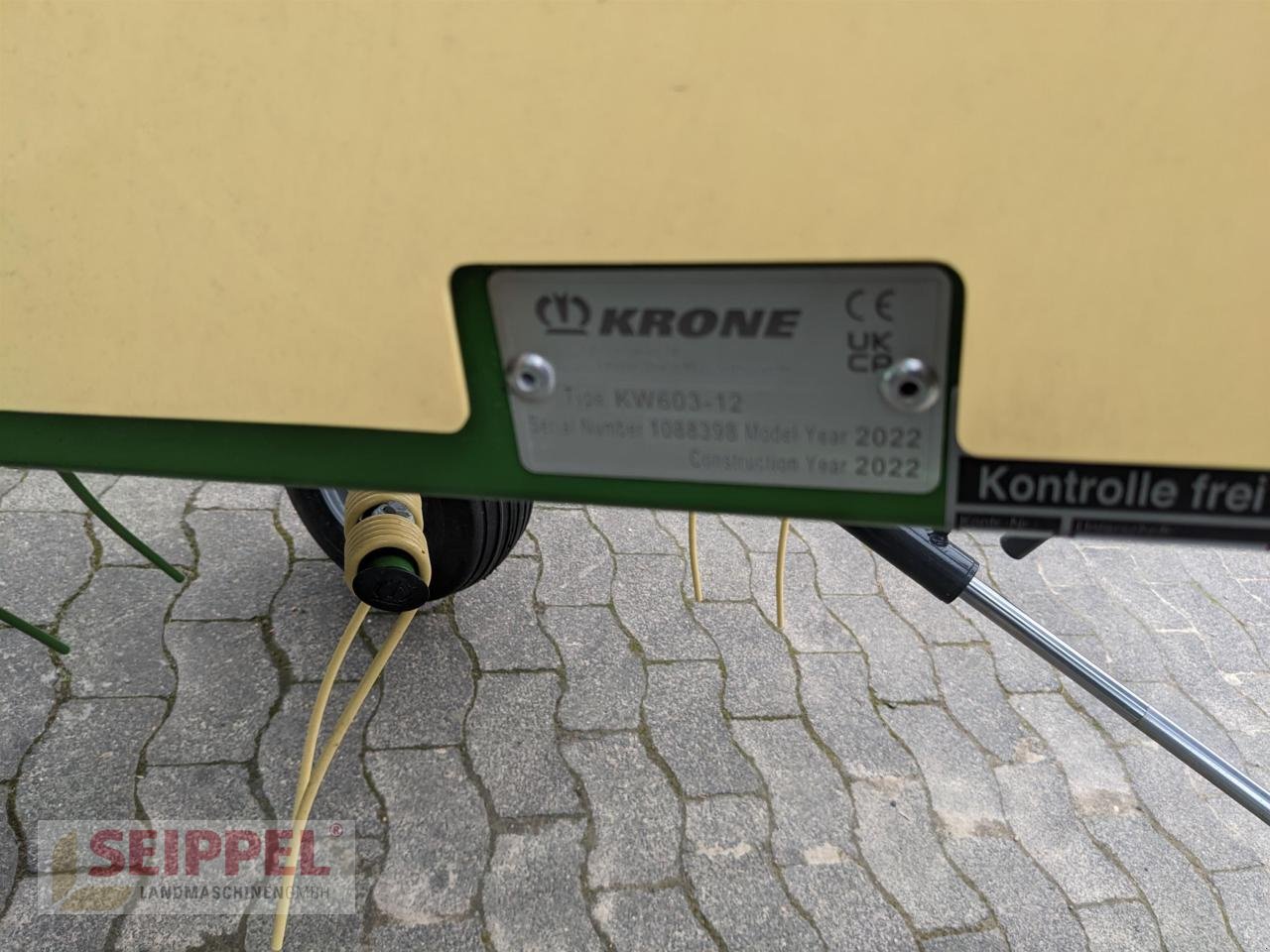 Kreiselheuer des Typs Krone VENDRO 420 HIGHLAND, Neumaschine in Groß-Umstadt (Bild 3)