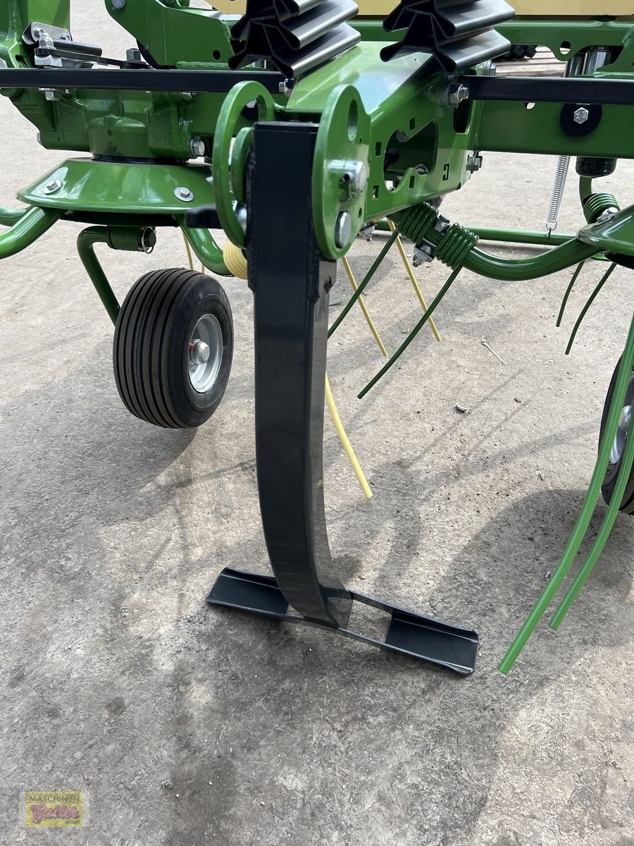 Kreiselheuer des Typs Krone Vendro 420 Highland, Neumaschine in Kötschach (Bild 11)