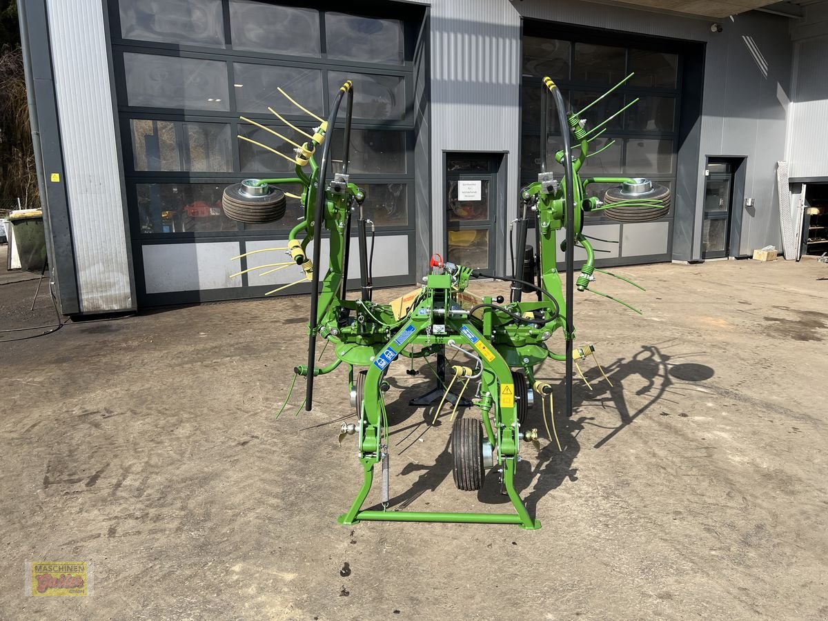 Kreiselheuer des Typs Krone Vendro 420 Highland, Neumaschine in Kötschach (Bild 2)