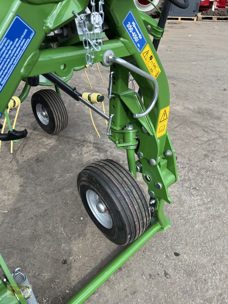 Kreiselheuer des Typs Krone Vendro 420 Highland, Neumaschine in Kötschach (Bild 7)