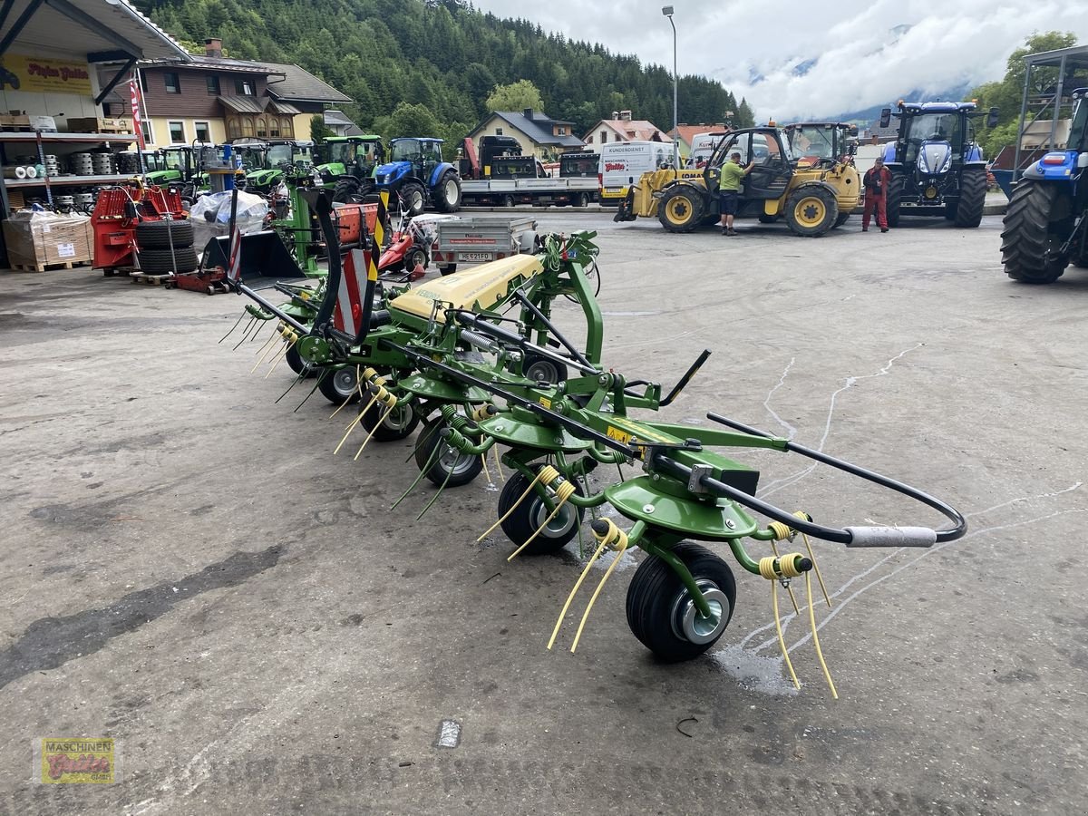 Kreiselheuer of the type Krone Vendro 620, Neumaschine in Kötschach (Picture 31)