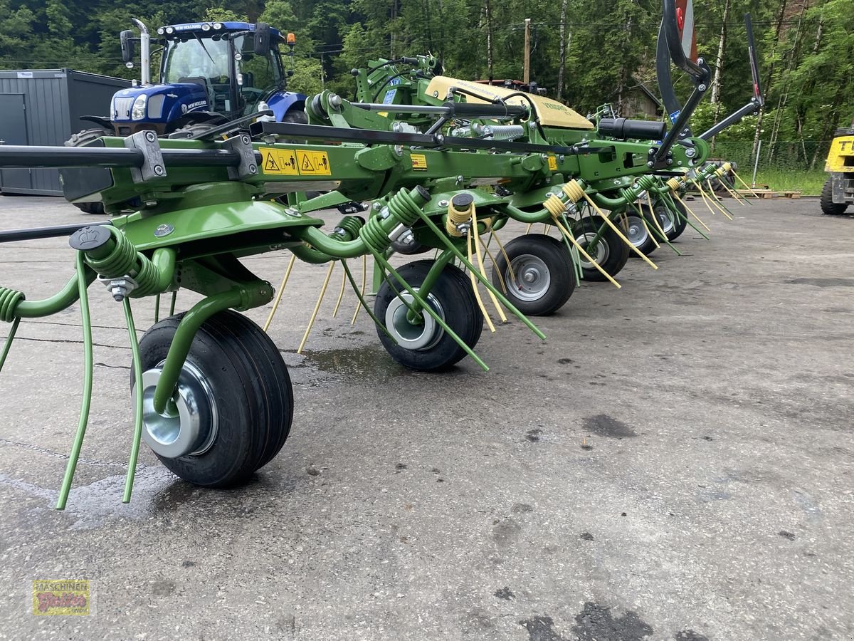 Kreiselheuer of the type Krone Vendro 620, Neumaschine in Kötschach (Picture 27)