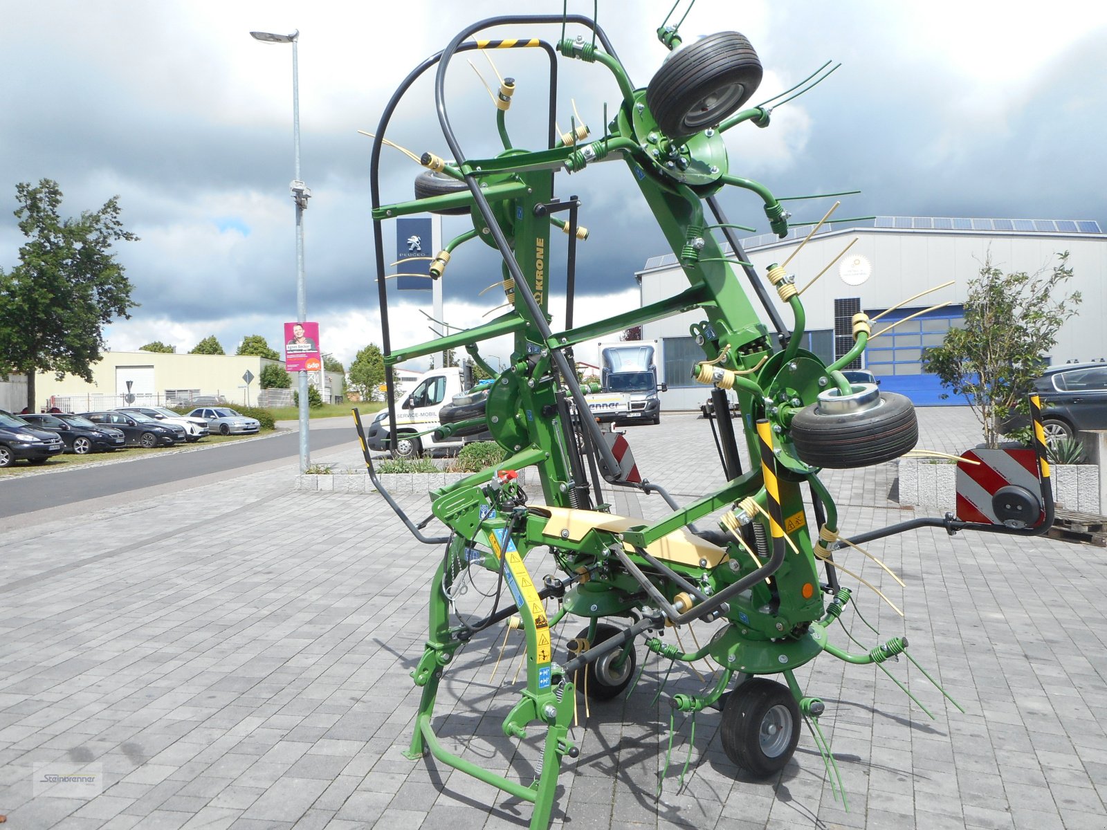 Kreiselheuer des Typs Krone Vendro 680, Neumaschine in Wörnitz (Bild 8)