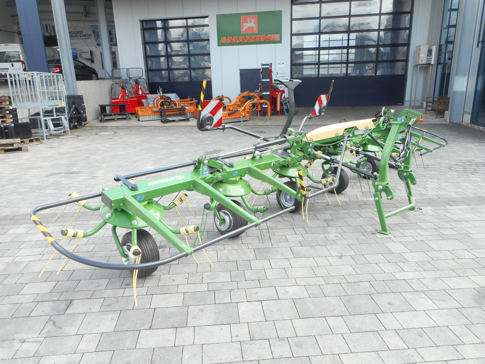 Kreiselheuer des Typs Krone Vendro 680, Neumaschine in Wörnitz (Bild 11)