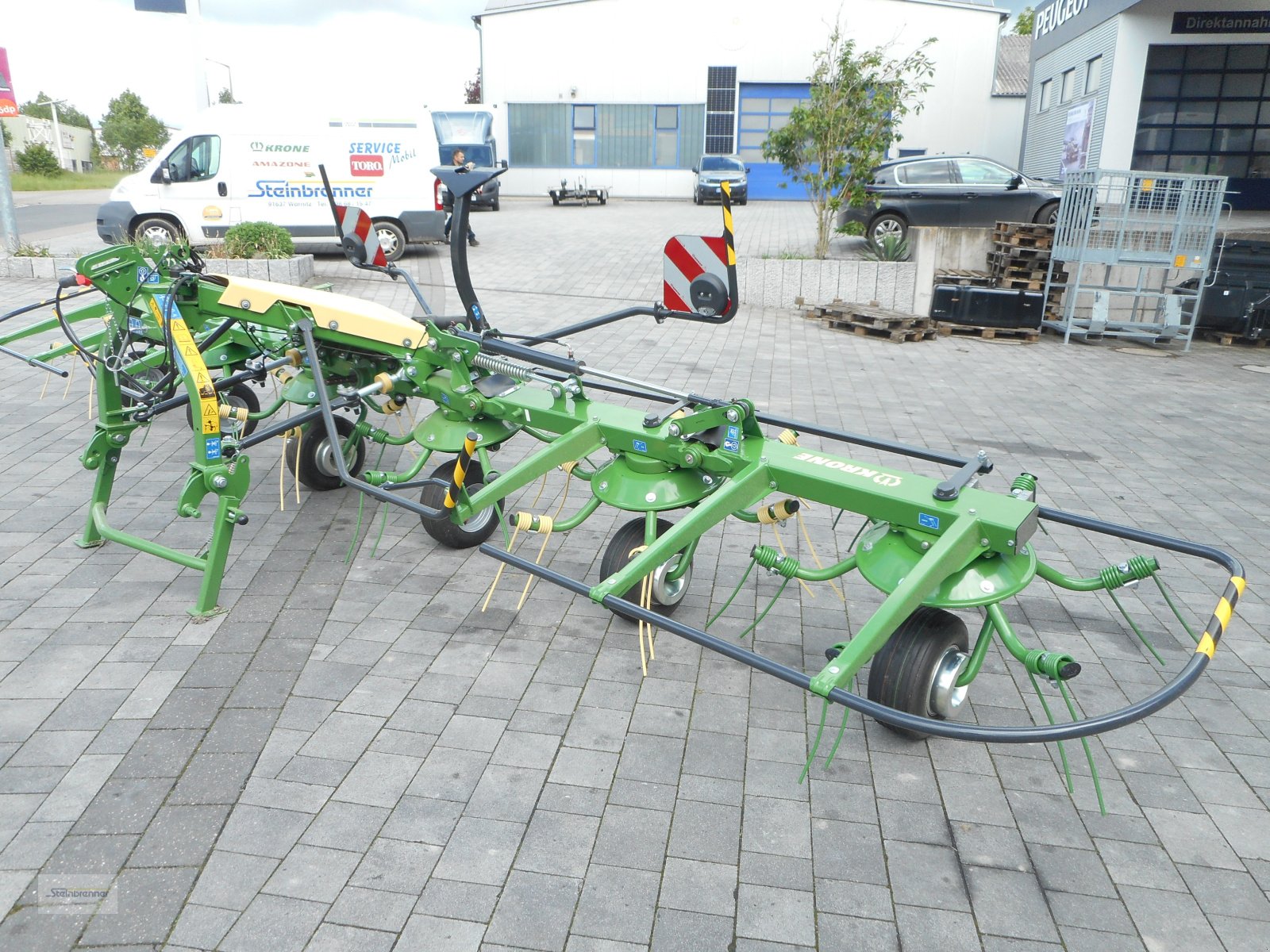 Kreiselheuer des Typs Krone Vendro 680, Neumaschine in Wörnitz (Bild 12)